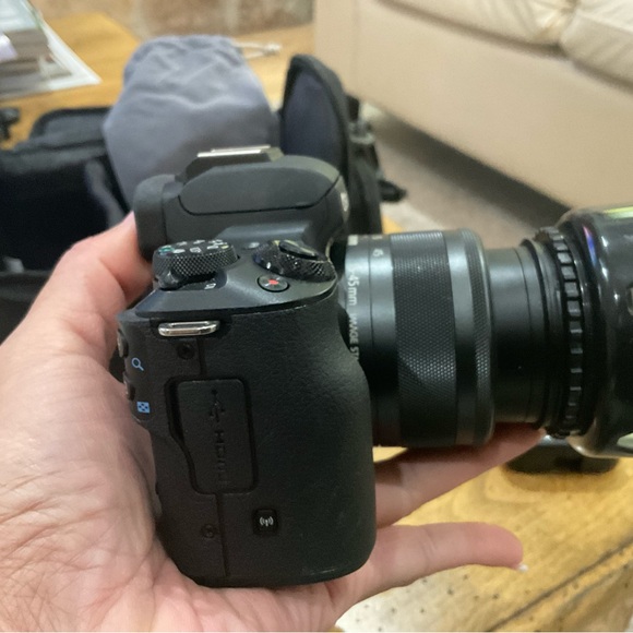 EOS M50 - Picture 6 of 9